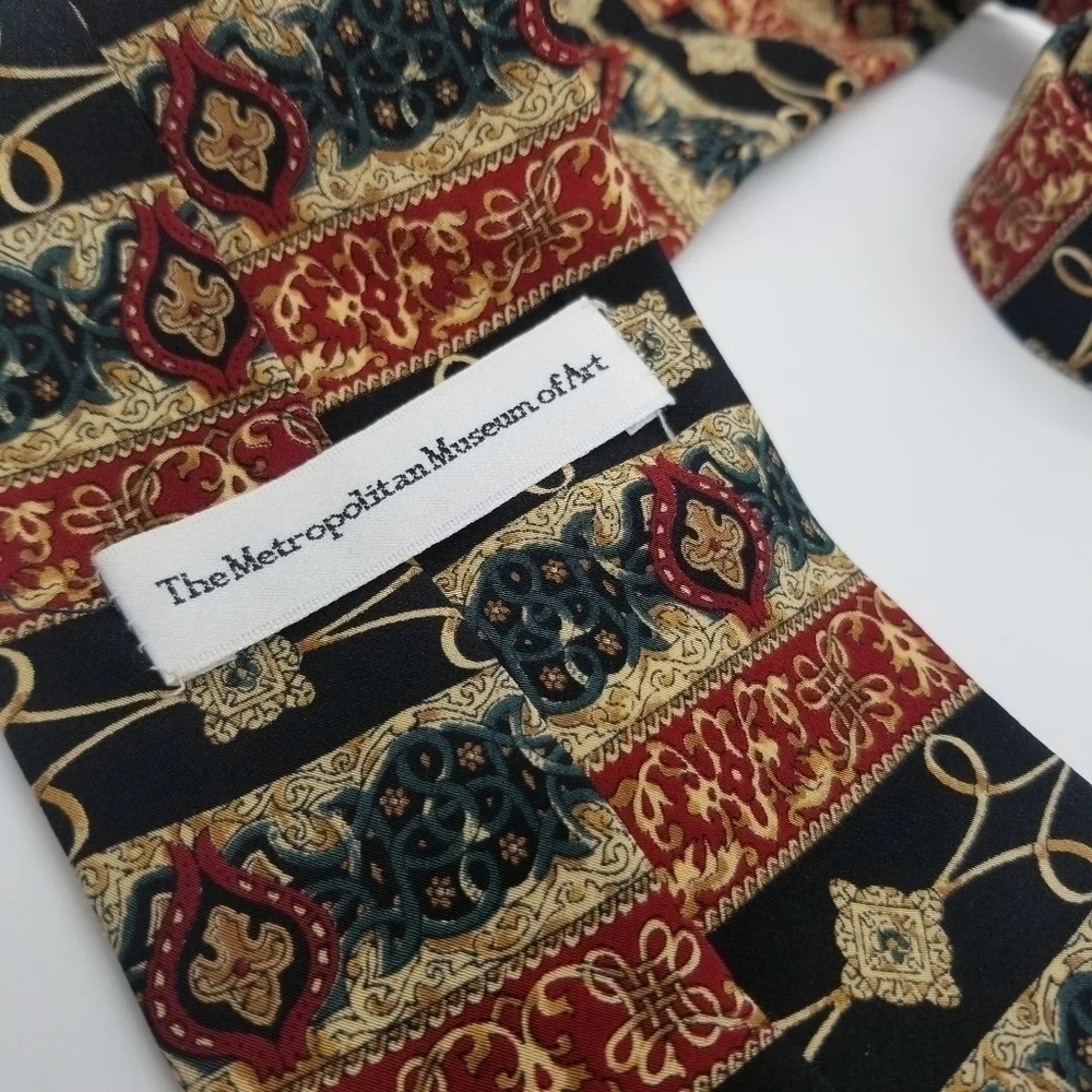 Metropolitan Museum of Art vintage silk tie black red gold